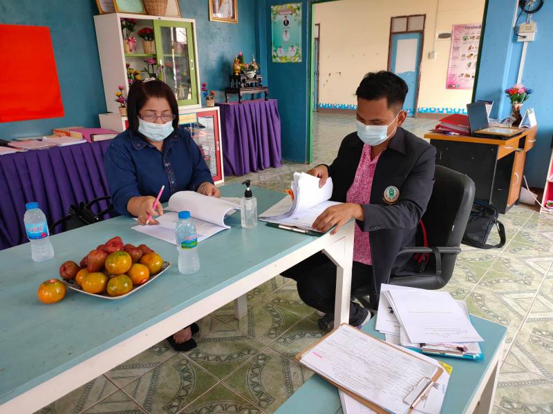 2. ผอ.กศน.อำเภอบางมูลนาก นิเทศน์กลุ่มโซน กศน.อำเภอบึงนาราง
