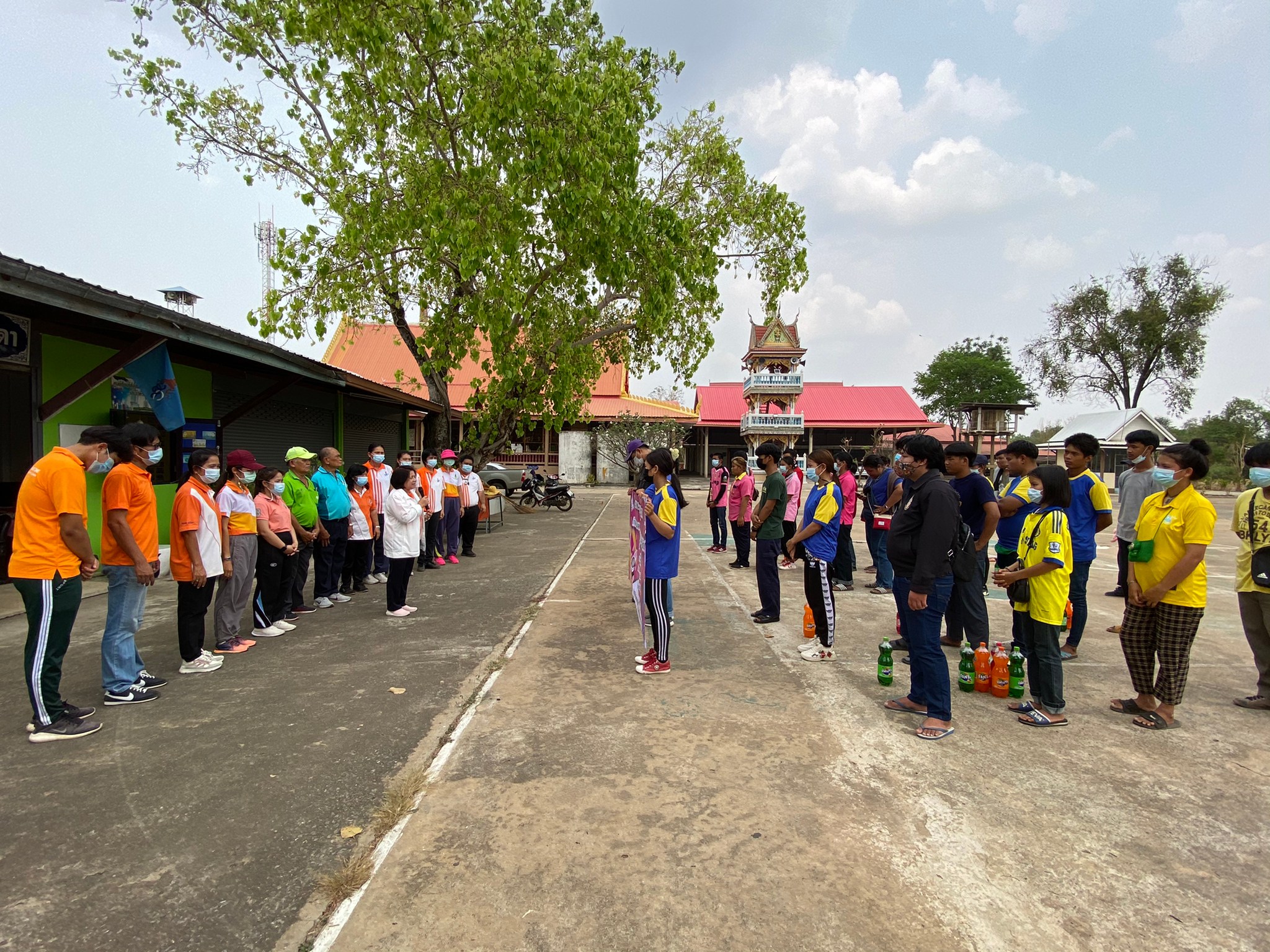 กศน.อำเภอบางมูลนาก จัดโครงการพัฒนาคุณภาพผู้เรียนกิจกรรมสายสัมพันธ์ แข่งขันกีฬา ต้านภัยยาเสพติด ประจำปี 2564