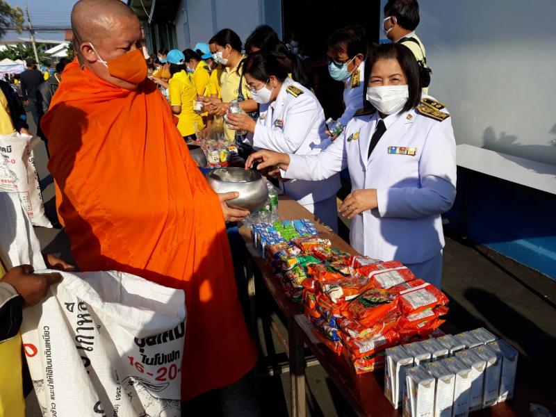 3. วันคล้ายวันพระบรมราชสมภพพระบาทสมเด็จพระบรมชนกาธิเบศร มหาภูมิพลอดุลยเดชมหาราช บรมนาถบพิตร วันชาติ และวันพ่อแห่งชาติ