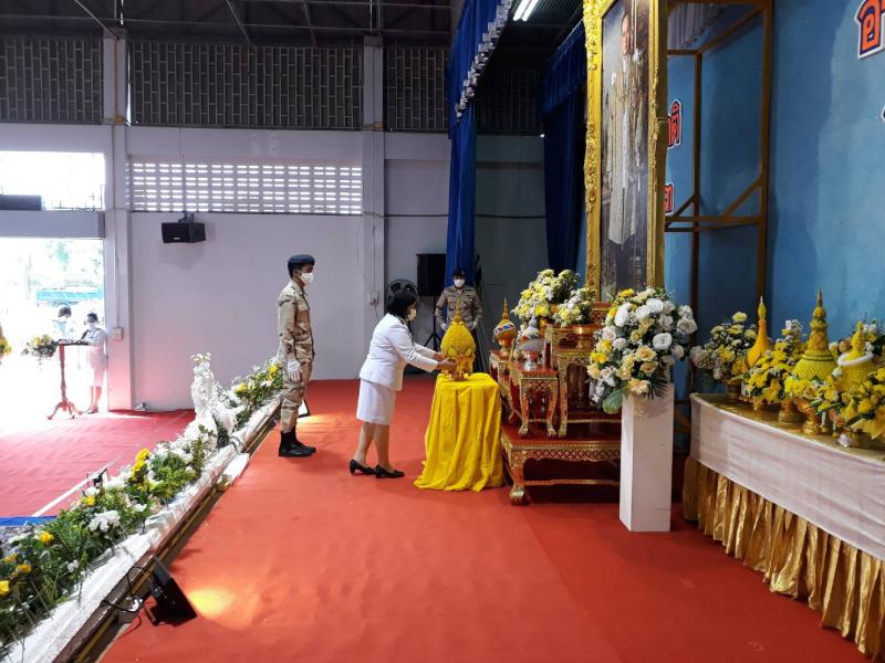 4. วันคล้ายวันพระบรมราชสมภพพระบาทสมเด็จพระบรมชนกาธิเบศร มหาภูมิพลอดุลยเดชมหาราช บรมนาถบพิตร วันชาติ และวันพ่อแห่งชาติ